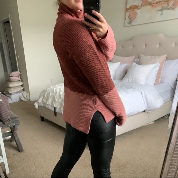 Olive & Oak rust coral pink M medium Colorblock mock neck Turtleneck Sweater top - Picture 3 of 6